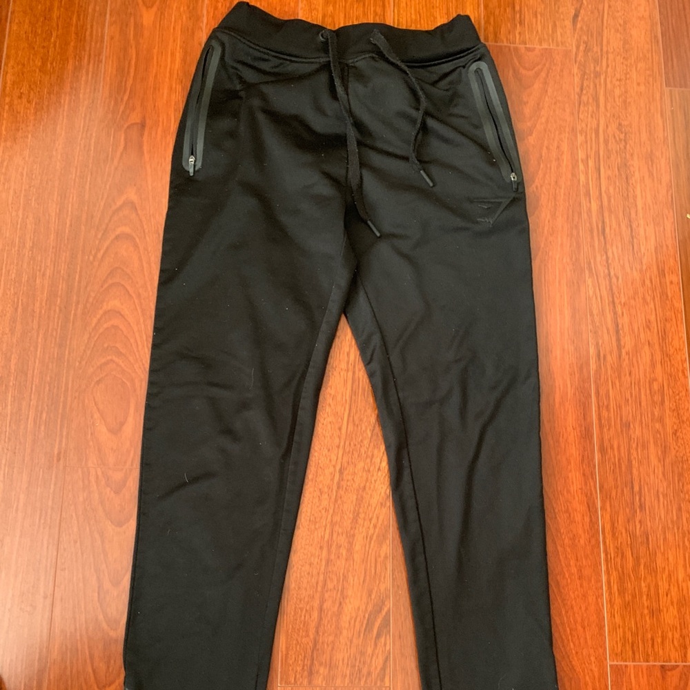 Gymshark joggers 🦈